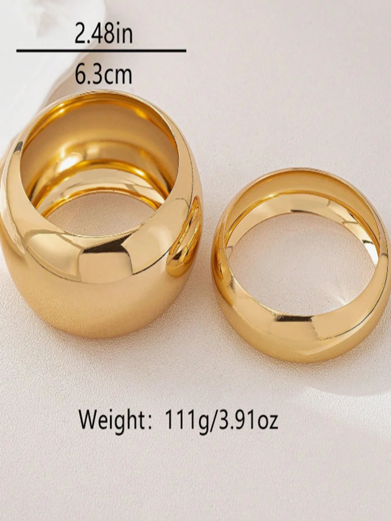 2 Pieces of Women's European and American Style Exaggerated Wide Metal Bracelets, Gold and Silver Two-Tone Shiny Open Bracelets, Versatile and High-End Accessories for a Trendy Look